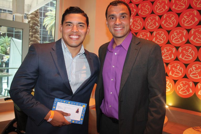 Alejandro Porras, Chris Camacho