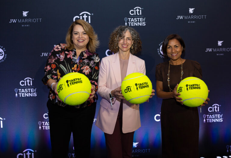 Adriana Ramírez, Florencia Rotemberg & Mildred Riscigno