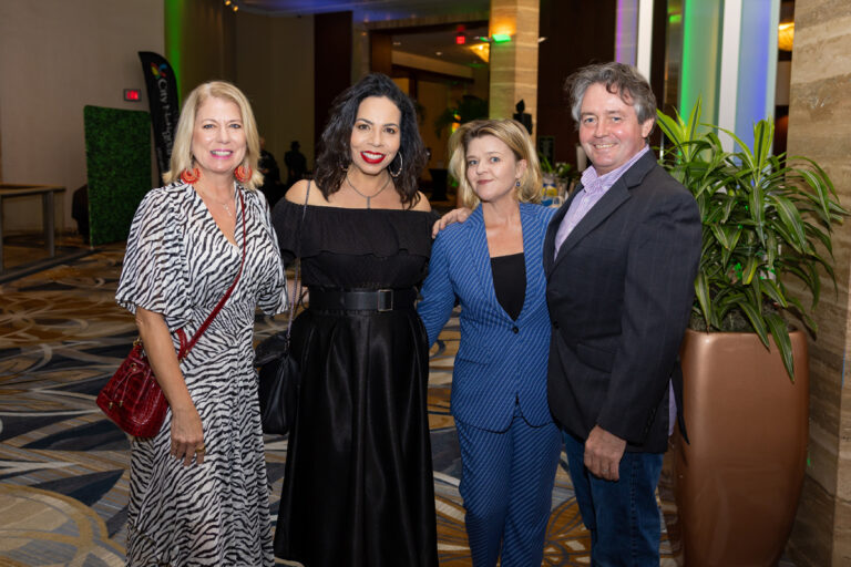 Isabel Landa, Tracy Koço, Heather & Philipe Logerais