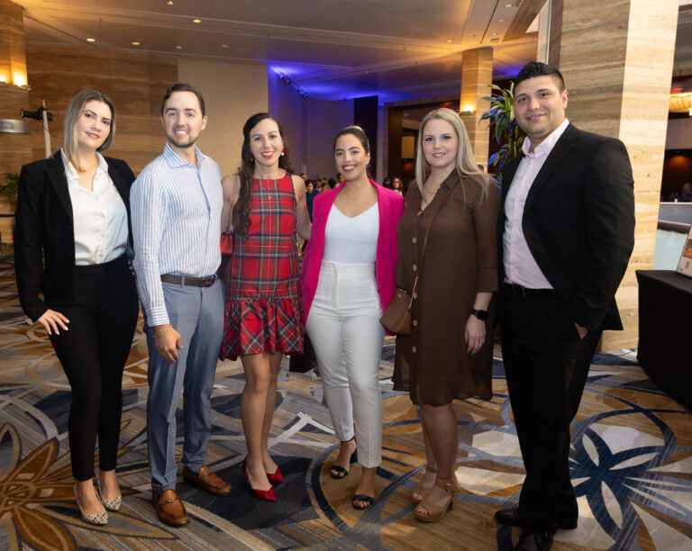 Elizabeth De Paz, Eric Milton, Melissa Jordon, Sharon Domínguez, Maidelys Codesal & Daniel Diaz