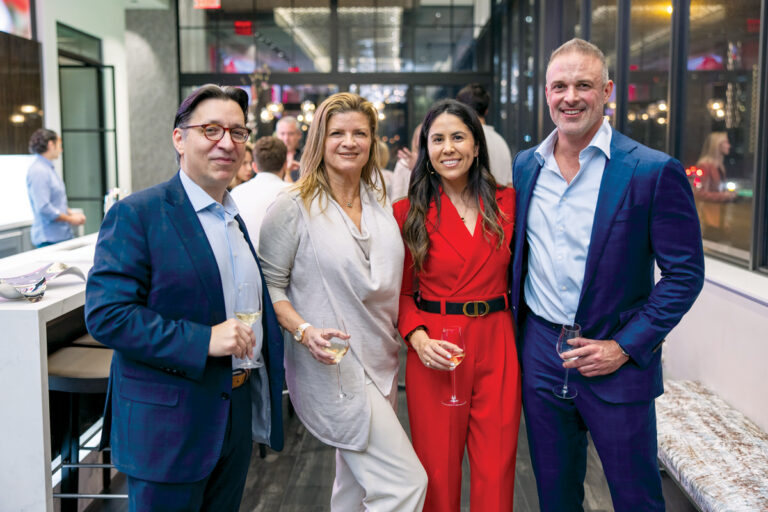 Paula Maya, Sofia Habib, Jacqueline Molina, Peggy Olin & Cesar Molina