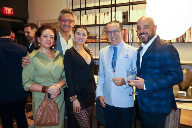 Ruth Figueroa, Luis Victor Villalobos, Susana Da Silva, Rafael Boggiano & Ivan Hagen