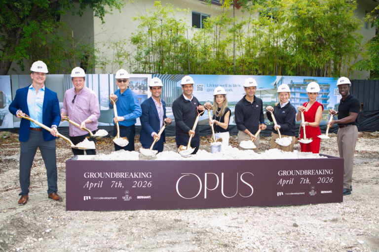 Nelson D. Ramirez, Mathieu Picard, Carlos Aguayo, Angel Nicolás, Andrew Rasken, Ale Alfonzo, Jose Uauy, Marisa Bruneli, Jacibe Areces & David Essuman