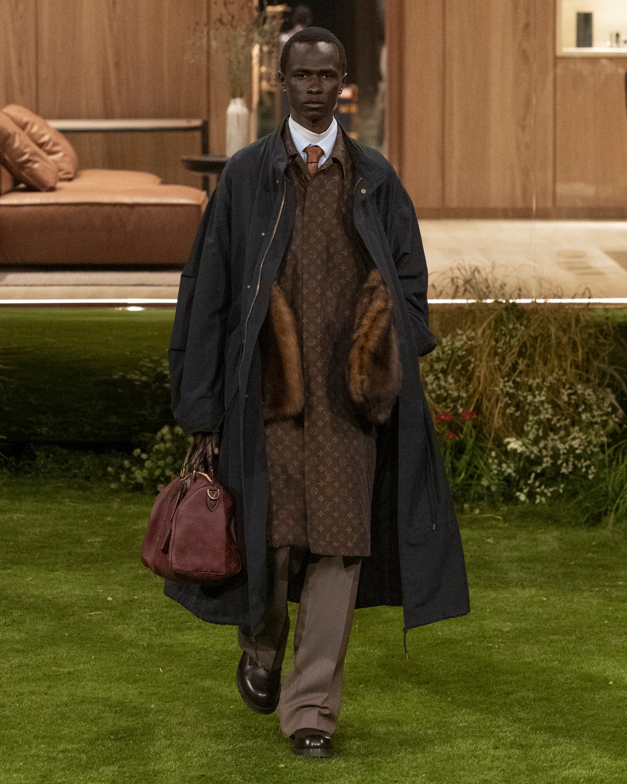 Louis Vuitton Silk Tech: The Water-Repellent Silk-Nylon Weave